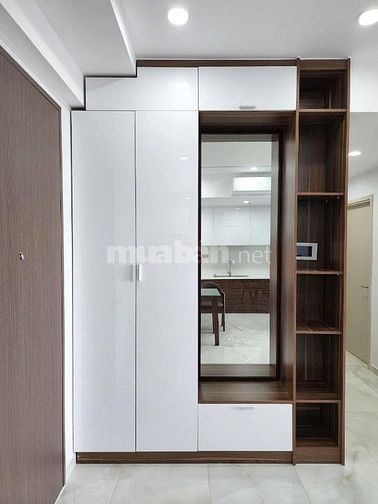 Cho thuê căn  Satra Eximland  rộng 93m2, 2p ngủ, NTCC, 17tr/th