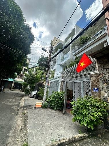 Hàng hiếm, mặt tiền đường số Chu Văn An, DT 4x18m, giáp Quận 1