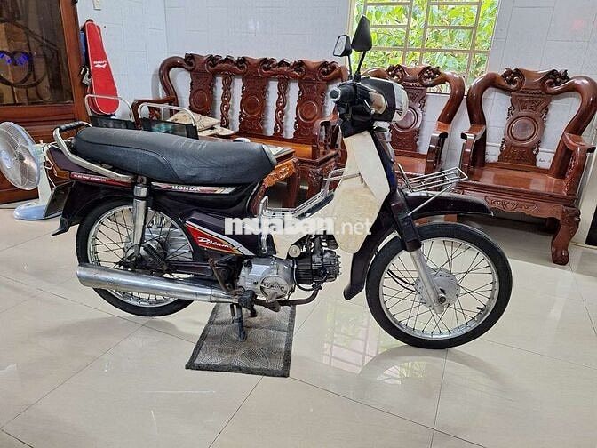 Honda Dream Liên doanh đời đầu