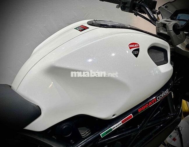 DUCATI MONSTER 796 ABS 2015