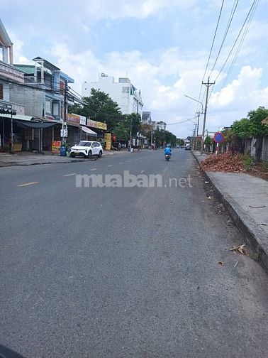 Chính chủ bán lô đất mặt tiền đẹp 100m2, Phường Dĩ An,Tp HCM, thuận ti