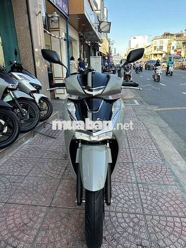 Honda SH 150i ABS 2022 Xám Xi Măng BSTP Chính Chủ