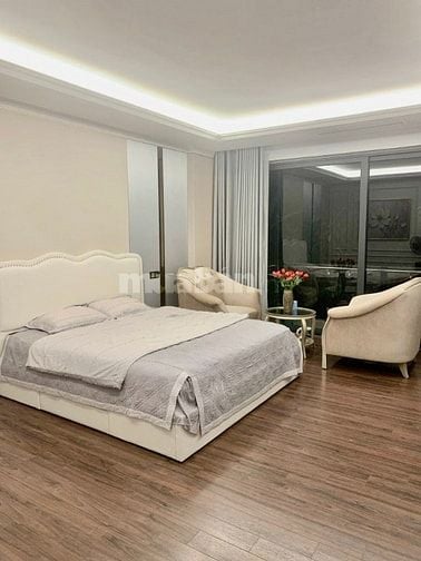 Bán nhà mặt phố Nguyễn Thị Định_99m2_Hai mặt tiền siêu vip_Kinh doanh