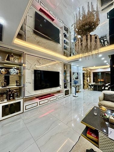 Bán nhà mặt phố Nguyễn Thị Định_99m2_Hai mặt tiền siêu vip_Kinh doanh