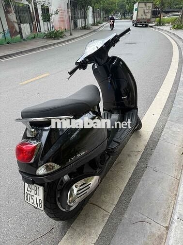 Piaggio Vespa LX 150 Đen