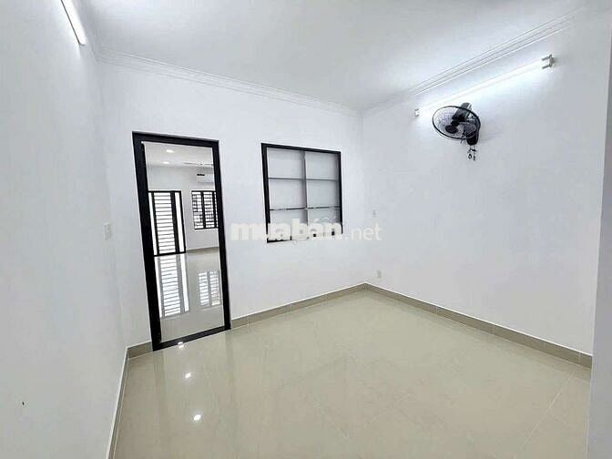 mặt bằng đẹp gần trường Đại học 