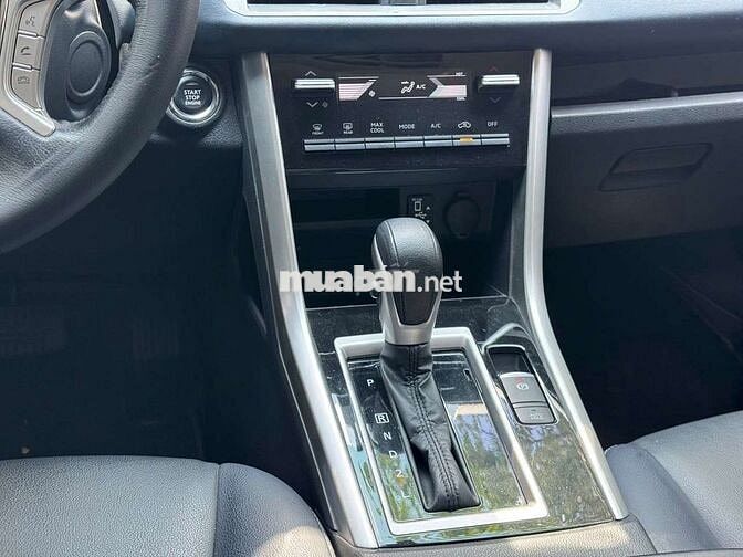Mitsubishi Xpander Cross 2024 Trắng 46.000km