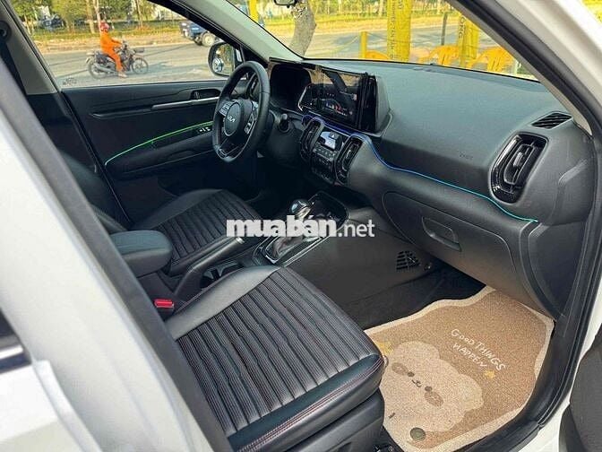 Kia Sonet 2022 1.5 Luxury
