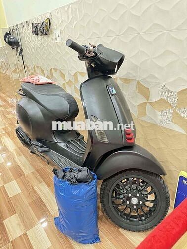Piaggio Vespa Sprint Đen