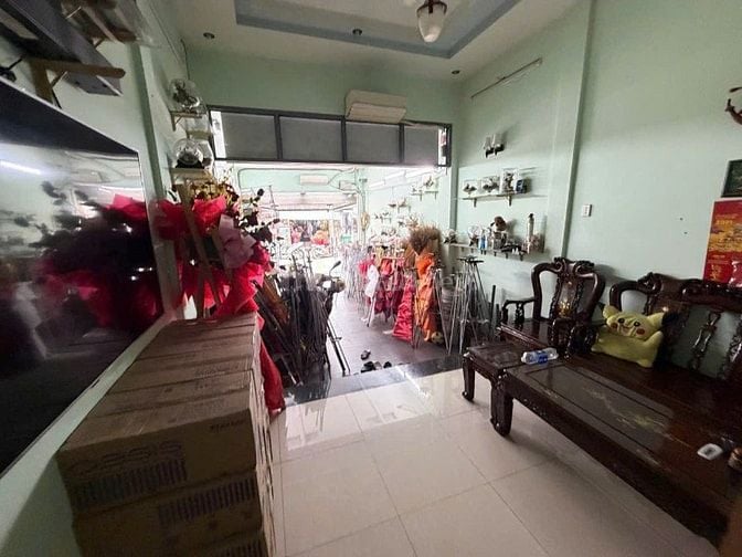 BÁN NHÀ MẶT TIỀN ĐƯỜNG LÊ LỢI. NGÃ TƯ THỦ ĐỨC. 70M2. GIÁ 15 TỶ