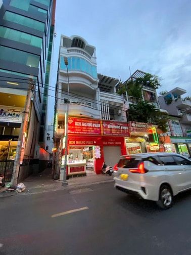 BÁN CĂN GÓC NGAY CHỢ TÂN ĐỊNH NGANG 7MX20M QUẬN 1