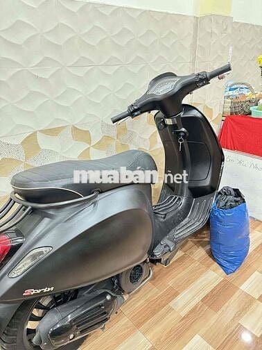 Piaggio Vespa Sprint Đen