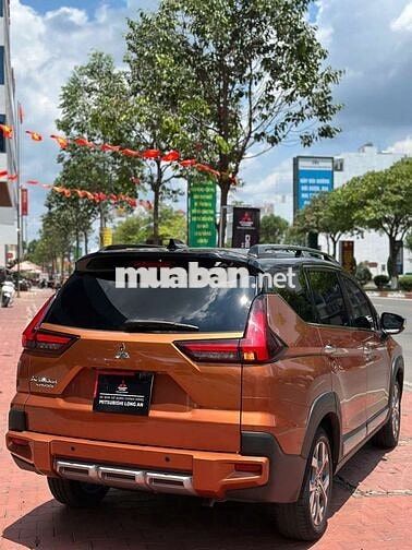 Mitsubishi Xpander Cross 2023 Cam đen 27.000 km