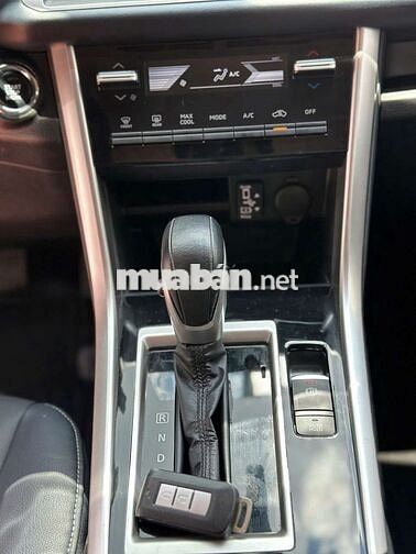 Mitsubishi Xpander Cross 2023 Cam đen 27.000 km
