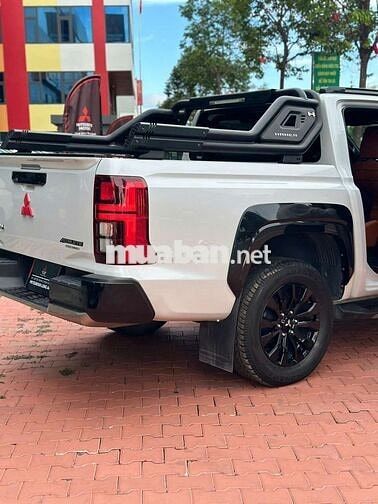 Mitsubishi Triton Athlete 2024 Trắng