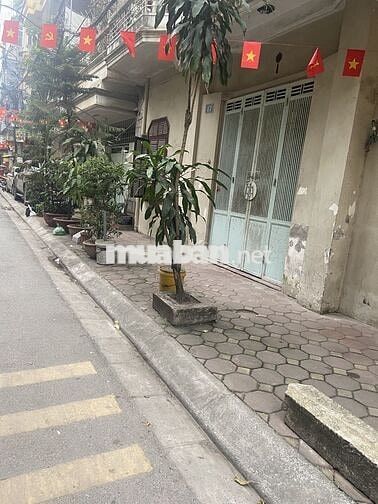 Chính chủ cho thuê nhà phố Kim Đồng, Hoàng Mai. Ngõ ô tô tránh nhau