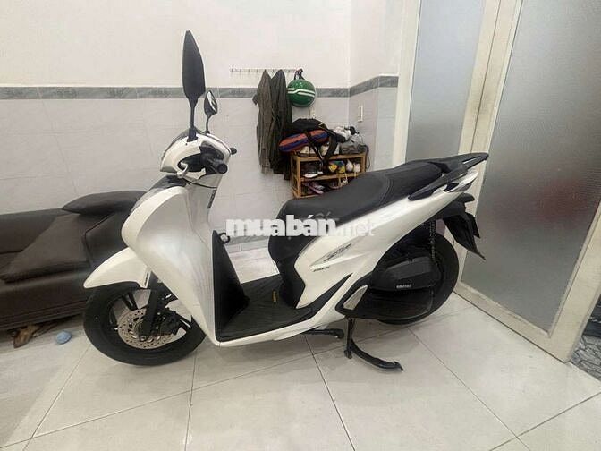 Honda SH 150i ABS Trắng, biển số tp