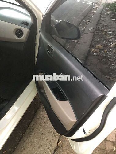 Hyundai i10 2021 Hatchback Trắng