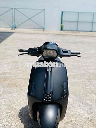 Piaggio Vespa Sprint Đen biển tp chính chủ