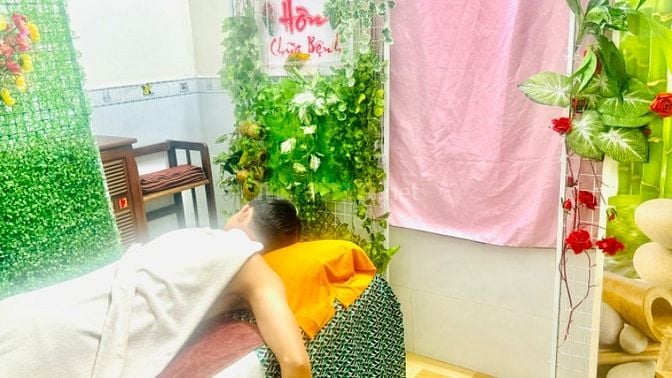 Trị liệu bấm huyệt - Xoa bóp - Massage giảm căng cơ  toàn bộ cơ thể.