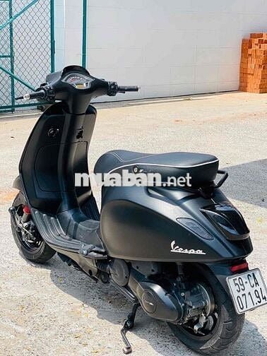 Piaggio Vespa Sprint Đen biển tp chính chủ