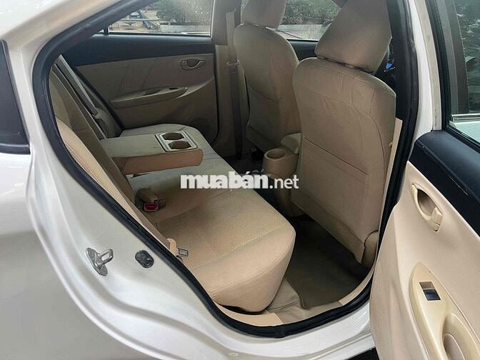 Toyota Vios 2018 Số sàn Trắng