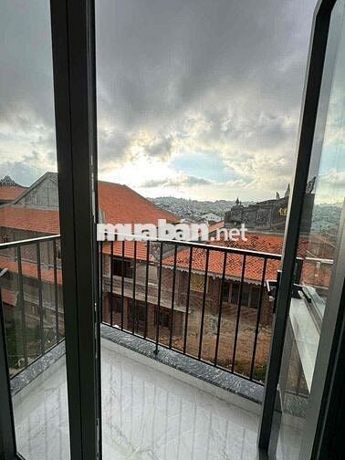 CHO THUÊ CĂN HỘ STUDIO VIEW ĐẸP PHAN ĐÌNH PHÙNG GIÁ 5,5 TRIỆU/THÁNG