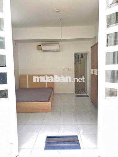 Phòng trệt full nội thất trung tâm Tân Bình