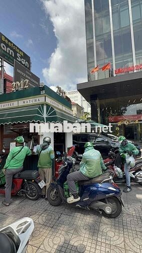 TUYỂN NỮ PHA CHẾ Q3 - 7-17H LƯƠNG TỐT