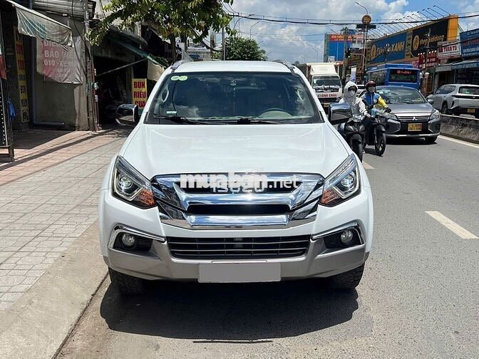 Isuzu Mu-x 2020 số sàn máy dầu, màu trắng