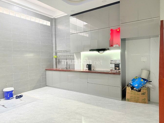 Cho thuê nhà phố , KDC Nam Rạch Chiếc  P An Phú , Quận 2 cũ . Đg 12m