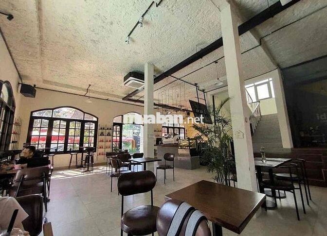 Cho thuê biệt thự cổ - 151.Ter Hai Bà Trưng, Quận