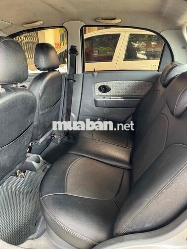 Chevrolet Spark Bạc