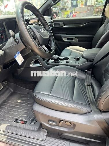 Ford Everest Titanium 2024 4x4 Nâu 33.000km