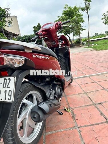 Honda Vision màu Đỏ 2017 odo thấp lăn bánh 2vkm