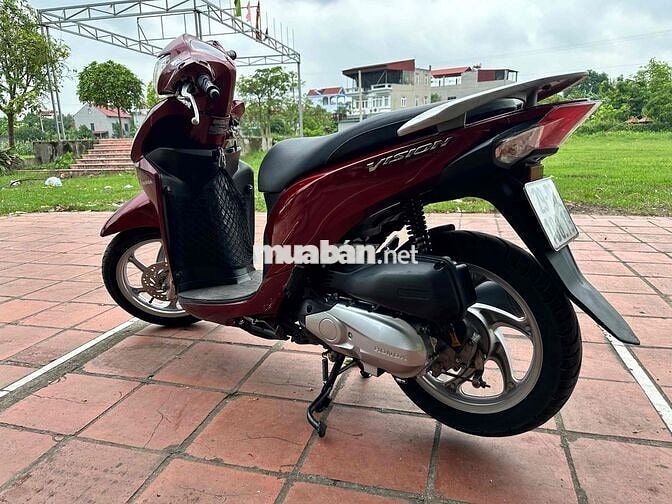 Honda Vision màu Đỏ 2017 odo thấp lăn bánh 2vkm