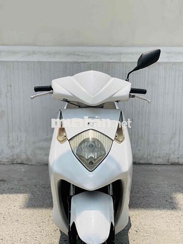 Honda Dylan màu Trắng biển tp