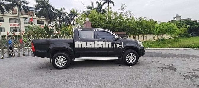 Toyota Hilux 2013 Đen