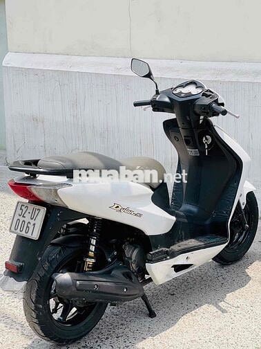 Honda Dylan màu Trắng biển tp