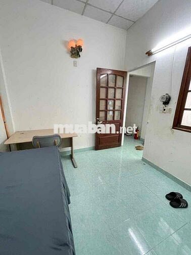 Cho thuê phòng trọ có máy lạnh chì 1,5 triệu/tháng