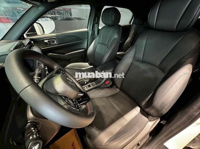 Honda HRV RS 2024 màu Trắng Ngọc