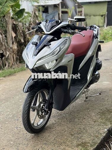 Honda Vario 2021 màu Bạc
