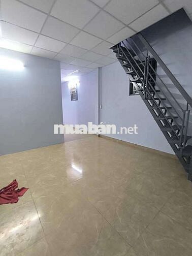 nhà ở+kho 10.5tr 180m2. đường tải, ds4 hbp gần Vạn Phúc