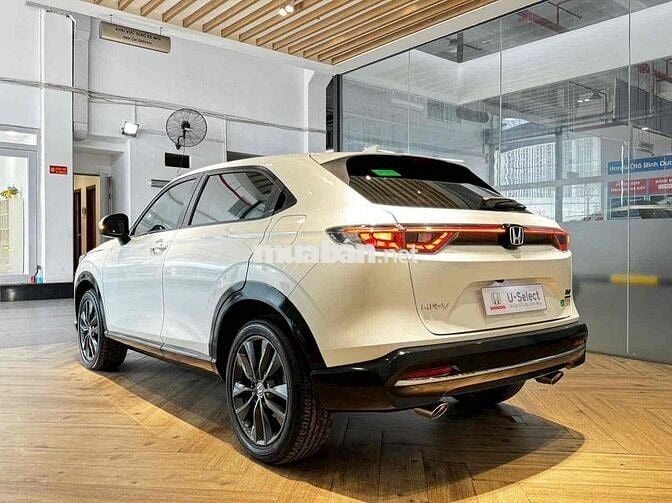 Honda HRV RS 2024 màu Trắng Ngọc