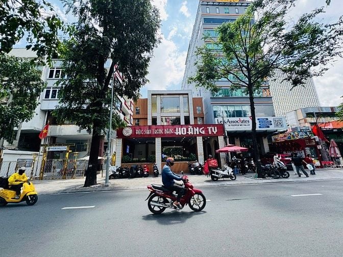 Cho thuê nhà mặt tiền số 38  Mạc Đĩnh Chi, Phường Đa Kao, Quận 1, 394 