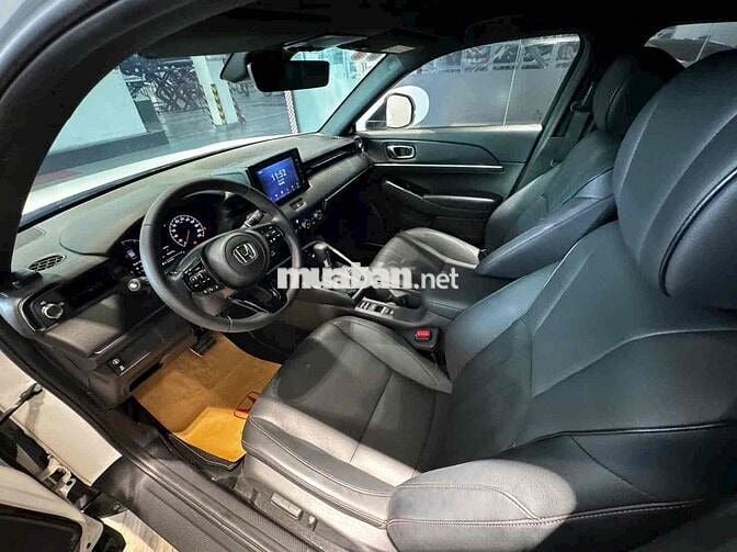 Honda HRV RS 2024 màu Trắng Ngọc