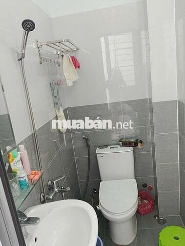 CHO THUÊ PHÒNG Ở THÁNG HUỲNH VĂN BÁNH ,P11. PHÚ NHUẬN 