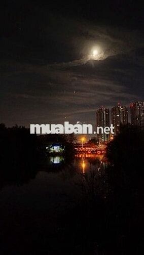phòng 15m2 ( có sân thượng, có sân vườn sát sông cực kì thoải mái  ) 