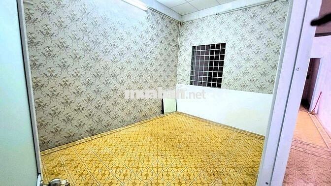 Cho thuê căn hộ 2 phòng ngủ tiện nghi gần chợ Thủ Đức giá rẻ
