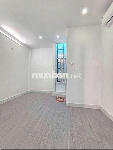 1,790 tỷ TL nhà 1 lầu 2 PN 4 x 8 mặt tiền hẻm 2829/Huỳnh Tấn phát